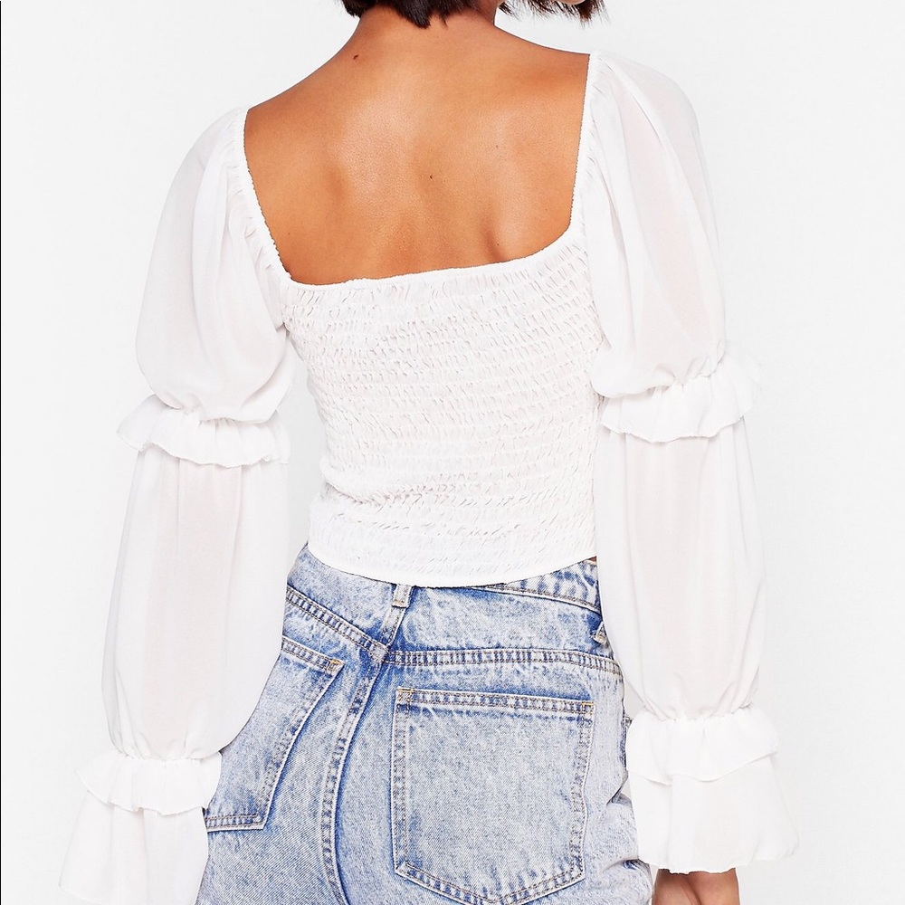 Ruched Ruffle Sleeve Button Down Crop Top - Picture 2 of 8